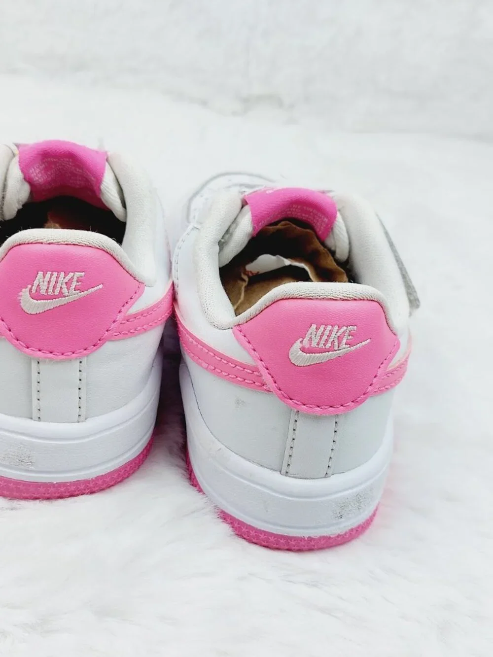Nike Force 1 Low EasyOn Girls White Laser Fuchsia Sneaker Shoes Size US 10.5C
